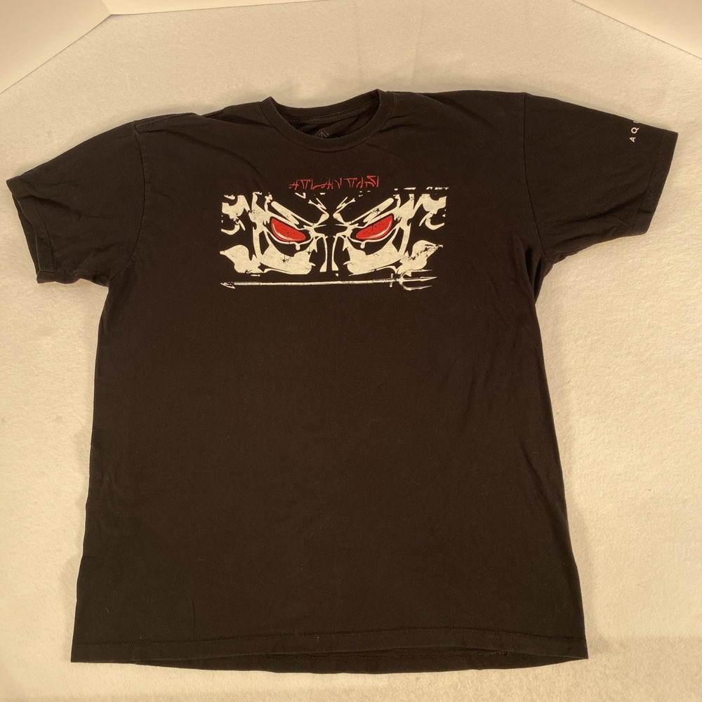 Aquaman DC Comics T Shirt XL Black Atlantis Warrior Graphic Tee Red Eyes Trident
